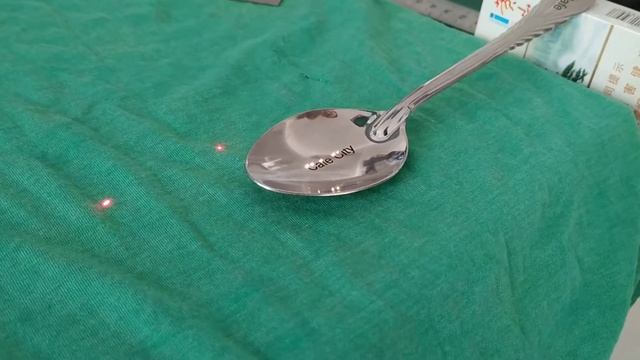 JPT MOPA LP fiber laser marking machine Black marking on Stainless steel spoon смотреть онлайн