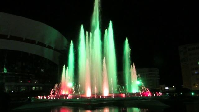 Саранск, фонтан "звезда тысячелетия" смотреть онлайн