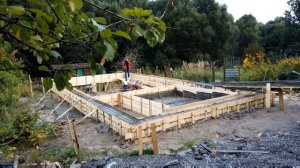 Столбчато-ленточный фундамент на участке с уклоном