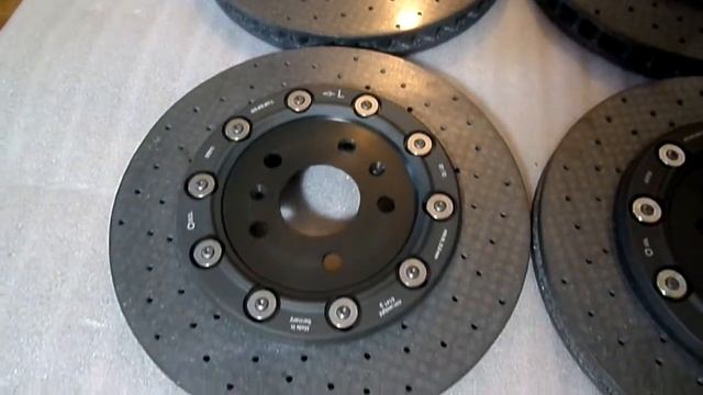 Audi R8 Ceramic Brakes 3 смотреть онлайн