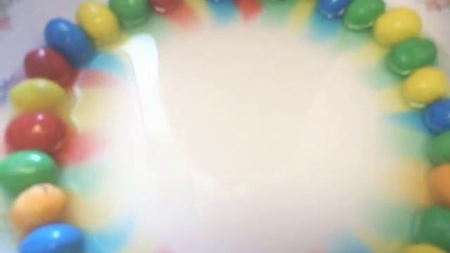 радуга из Драже M&M's смотреть онлайн