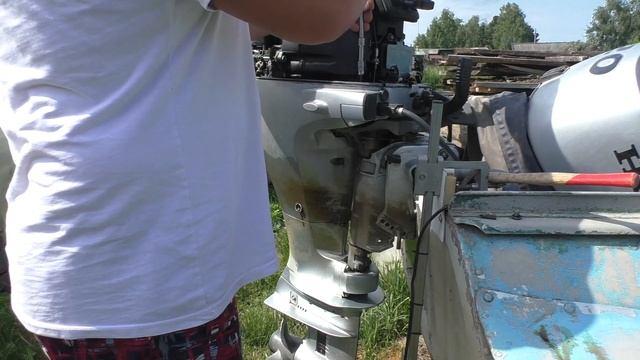 БОРЬБА ЗА УРОЖАЙ 2023, ПАЛКИ ДЛЯ ГОРОХА, ПИОНЫ, ПОЛИВ И МЕНЯЕМ МАСЛО В ЛОДОЧНОМ МОТОРЕ, СНОВА В БОЙ.