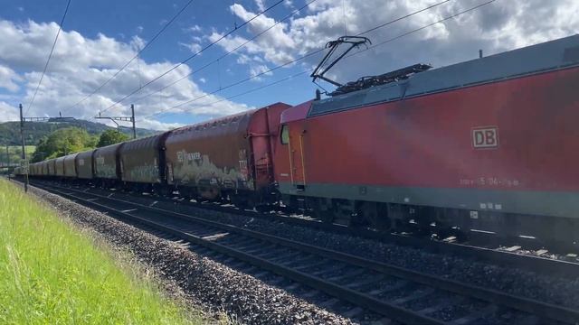 DB Cargo 185 123 & 185 104 mit einem Zug aus Schiebeplanenwagen смотреть онлайн