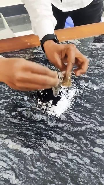 how fast reaction sugar and potassium permanganate #shorts #science #facts #physics смотреть онлайн