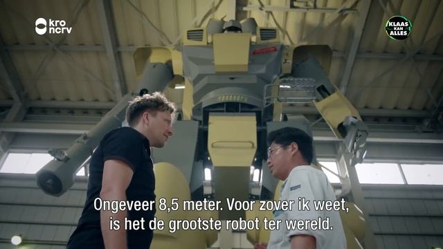 KLAAS BESTUURT GIGA ROBOT VAN 8,5 METER // Kan Klaas een superheld zijn? - Stap 3 смотреть онлайн