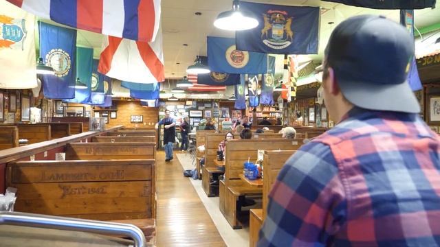 WE THROWED ROLLS IN A RESTAURANT! - Lambert's Cafe смотреть онлайн