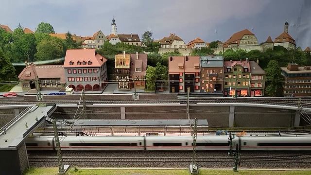 Der ICE3 von Piko смотреть онлайн