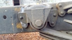 Рама Газель. Высверливаю заклепки.