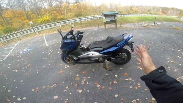 First ride on the Yamaha Tmax 500 смотреть онлайн