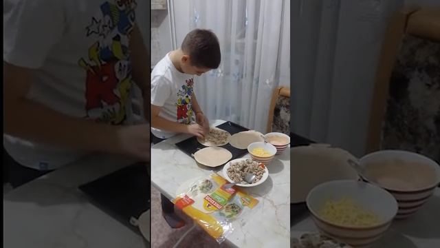 Кесадилья с курицей смотреть онлайн