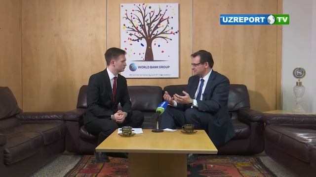 Интервью с менеджером ВБ по образовательной практике Гарри Патриносом смотреть онлайн