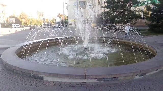 Прогулка по Запорожью 2019.Часть 4.От площади Маяковского до парка Металлургов смотреть онлайн