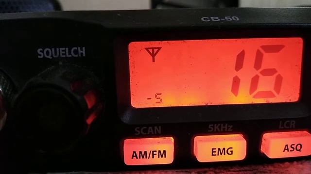 QSO 11m FM Алекс(Киев,Украина) - Массивный(Тамбов,РФ) смотреть онлайн