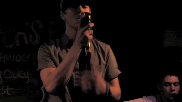 Alex Lambert in NYC- (Sittin' On) The Dock of the Bay смотреть онлайн