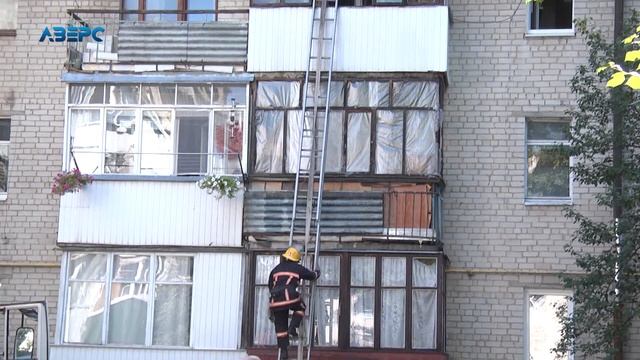 Пожежа у луцькій багатоповерхівці – довелося евакуювати понад десяток людей смотреть онлайн