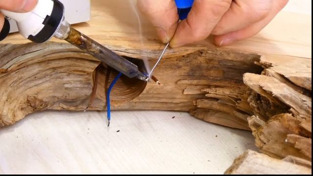 DIY Aus TREIBHOLZ / BAUMSCHEIBE eine LED LAMPE bauen смотреть онлайн