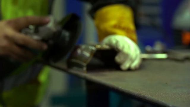 SMS Laser and Paint смотреть онлайн