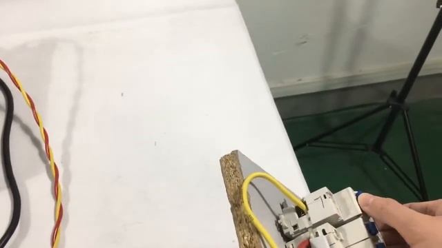 XIJIA SWIPOWER 2000W Pure Sine Wave Inverter Load Test смотреть онлайн
