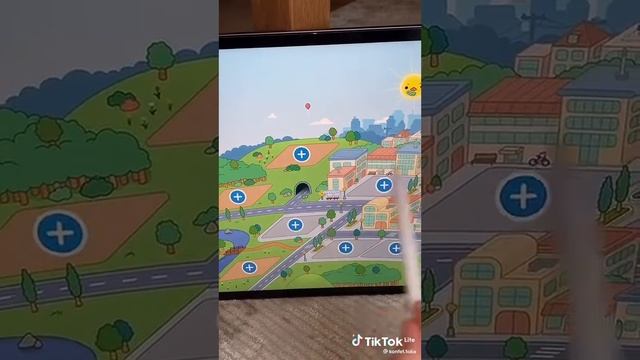 как сделать чтобы открылись все локации в Toca Boca? ответ перед носом!!!