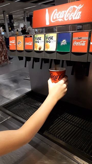 ikea'da sınırsız içeceklerden karışık icecek yaptım kendime😉27.7.22 смотреть онлайн