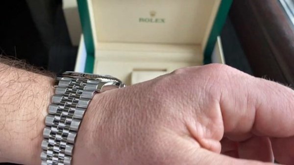 Rolex Datejust 41 White Rolesor Jubilee