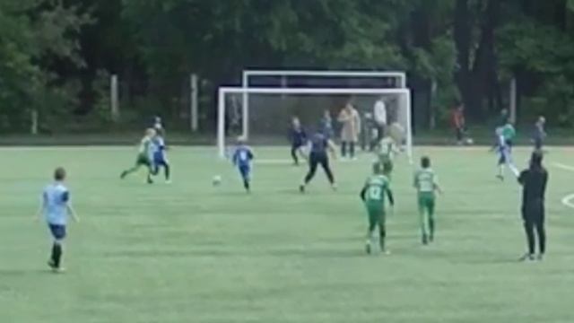 200523 (Артём 8 лет), ЧЛП23 12-14гр, ДЮСШ 13 - Олимпиец, 5-2. Артём vs прошлая команда В4 смотреть онлайн