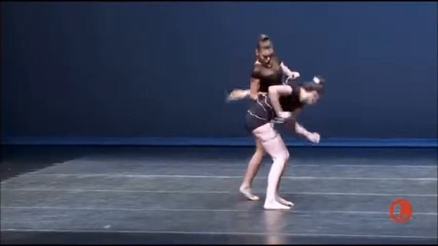 Kendall and Kalani ~I Need A Doctor~ Audio Swap смотреть онлайн