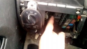 Лада "Гранта". Замена, ремонт реле указателя поворота "поворотника".