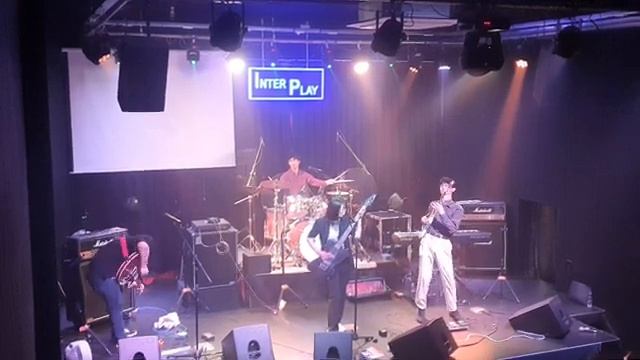 neons first gig? video by katydid смотреть онлайн