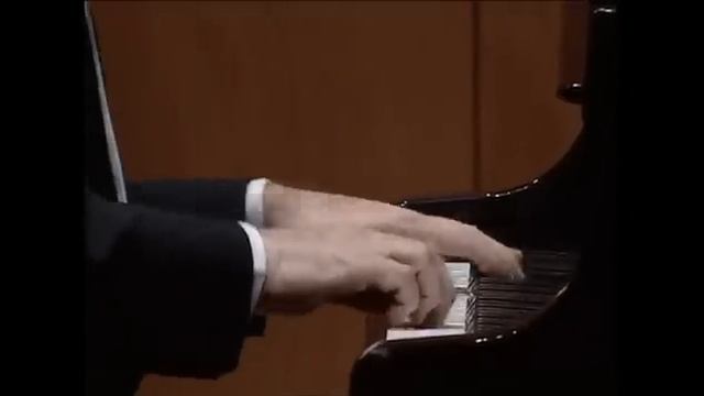 Pollini - Chopin - Prelude op.28 no.24 (Live 2002) смотреть онлайн