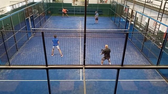 30/01/23 Amistoso de 6 TA Santi/Gus VS Roby/Juan en Complejo Indoor Pádel Mar del Plata. смотреть онлайн