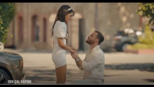 ¿Se casarán Kerem Bürsin y Hande Erçel? смотреть онлайн