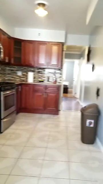 Room For Rent смотреть онлайн