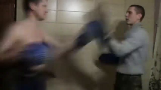 3800 ударов руками и ногами за час -ускорено в 4 раза смотреть онлайн
