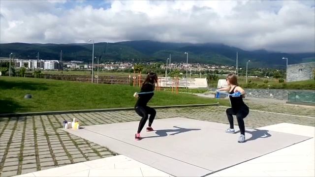 Workout with Alena & Magi смотреть онлайн