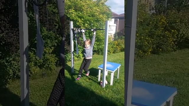 Даша,6 лет подтягивается в утяжелителях 11 раз смотреть онлайн