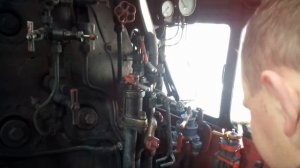 Паровоз Л-5282 , под парами .