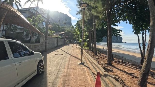 Раннее утро в Ао Нанге: прогулка к пляжу Monkey Beach смотреть онлайн