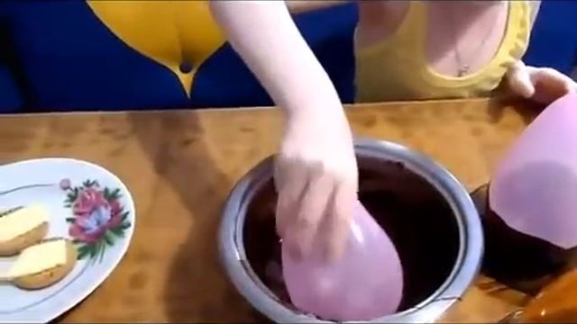 Детский канал Делаем шоколадные тарелочки для мороженого Make chocolate plates f смотреть онлайн