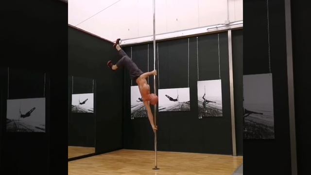 Acro pole dance dynamic tricks and combos static pole смотреть онлайн