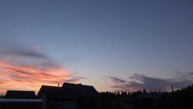 Вечерние облака перед ночным циклоном 11.06.2021 смотреть онлайн