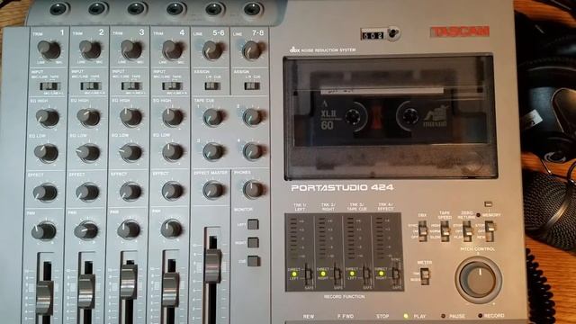 Larry's Getaway - Cassette Archives смотреть онлайн