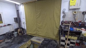 Штора в гараж максимально эстетичная, быстро убирающаяся полностью !