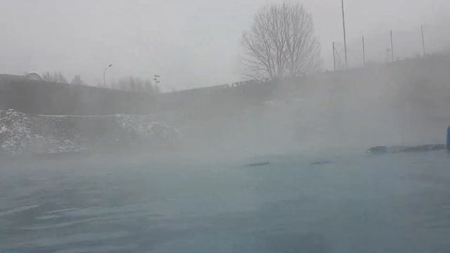 02-03-2018 Acquapark Concorezzo (MI) - Sotto La Neve Nella Piscina Esterna смотреть онлайн