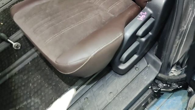 TOYOTA VOXY NOAH ESQUIRE HYBRID переделка на 8 мест смотреть онлайн