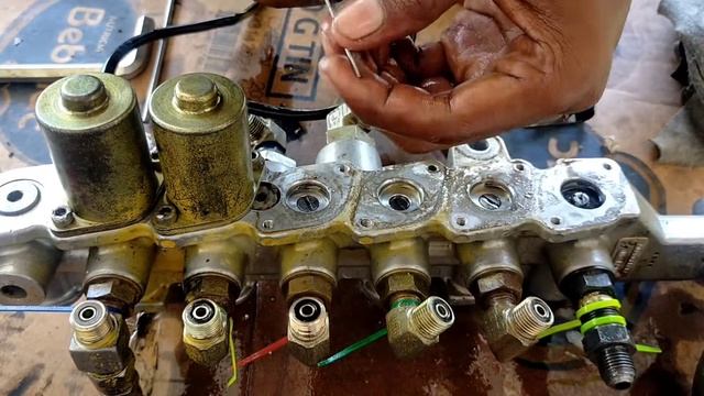 reseal selenoid valve excavator komatsu pc200-7 смотреть онлайн