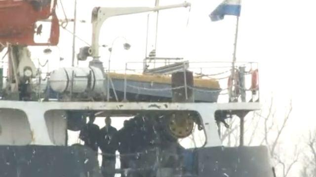 Украинские моряки, бастующие на "Волго-Балт 153" смотреть онлайн