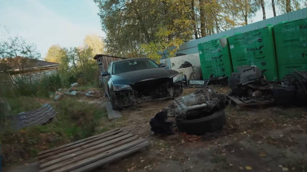 Audi A8 D4 Её Разобрали И Бросили Стоит 2 Года Во Дворе Странная История_v720P
