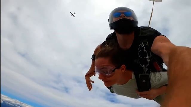 Tandem skydive Тандемный прыжок 3200 метров 2 June 2022 смотреть онлайн