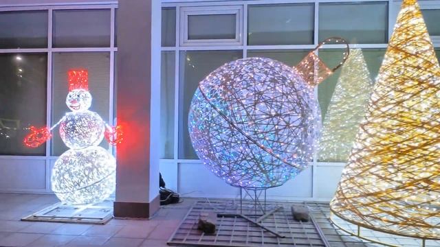 Прогулка по центру Петропавловска 19 12 2021 часть 2 смотреть онлайн